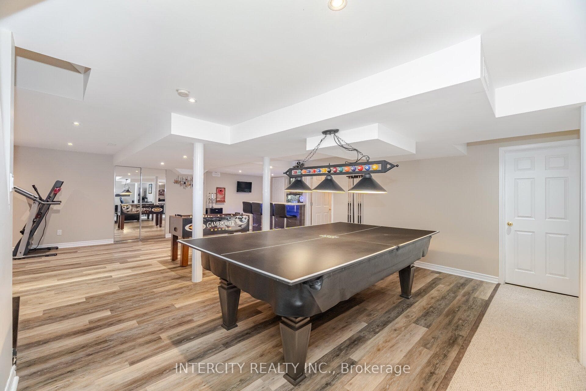 19 Aspenwood Trail photo 42