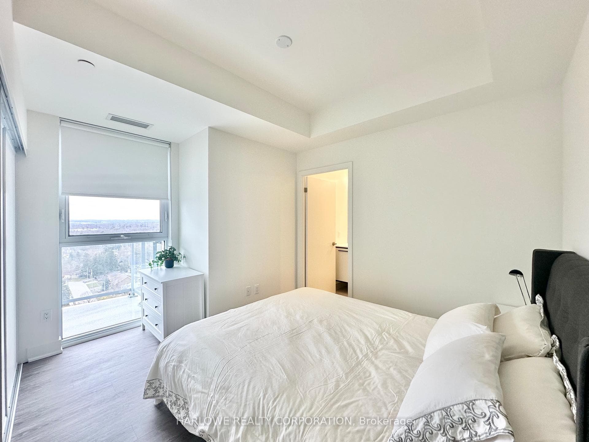185 Deerfield Road Unit 1303 photo 5