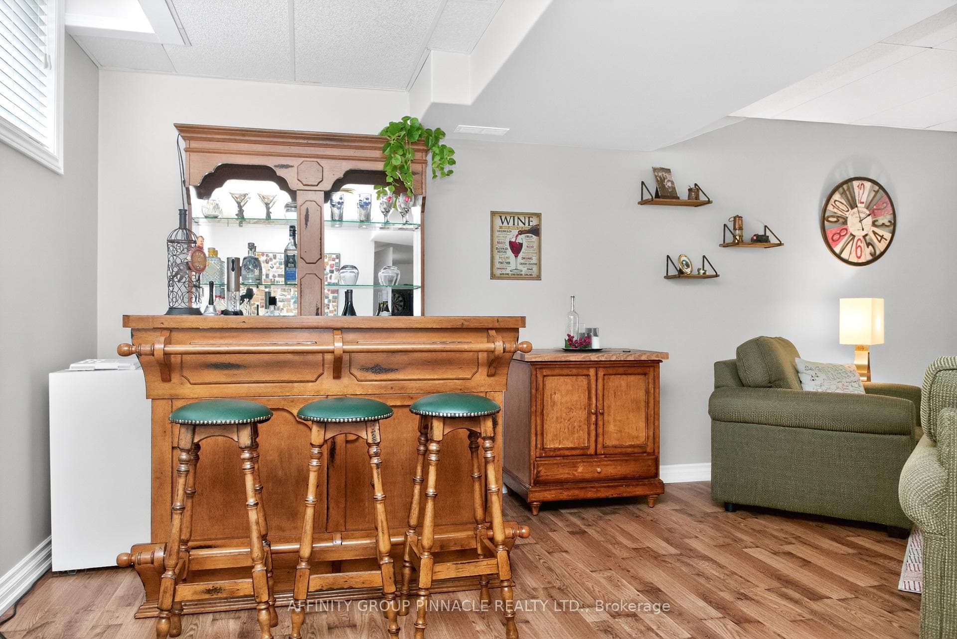 66 Laurent Boulevard photo 31