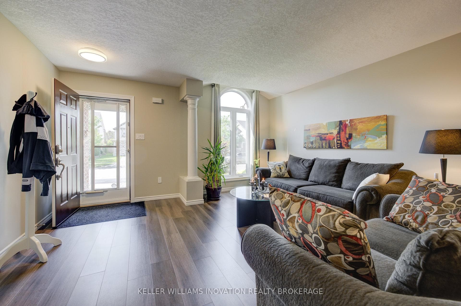 131 VERONICA Drive photo 5