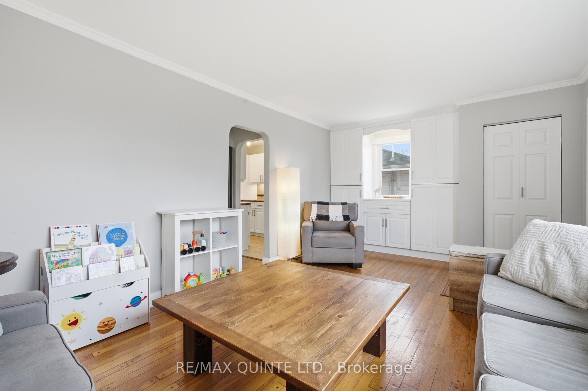72 Campbell Street photo 20