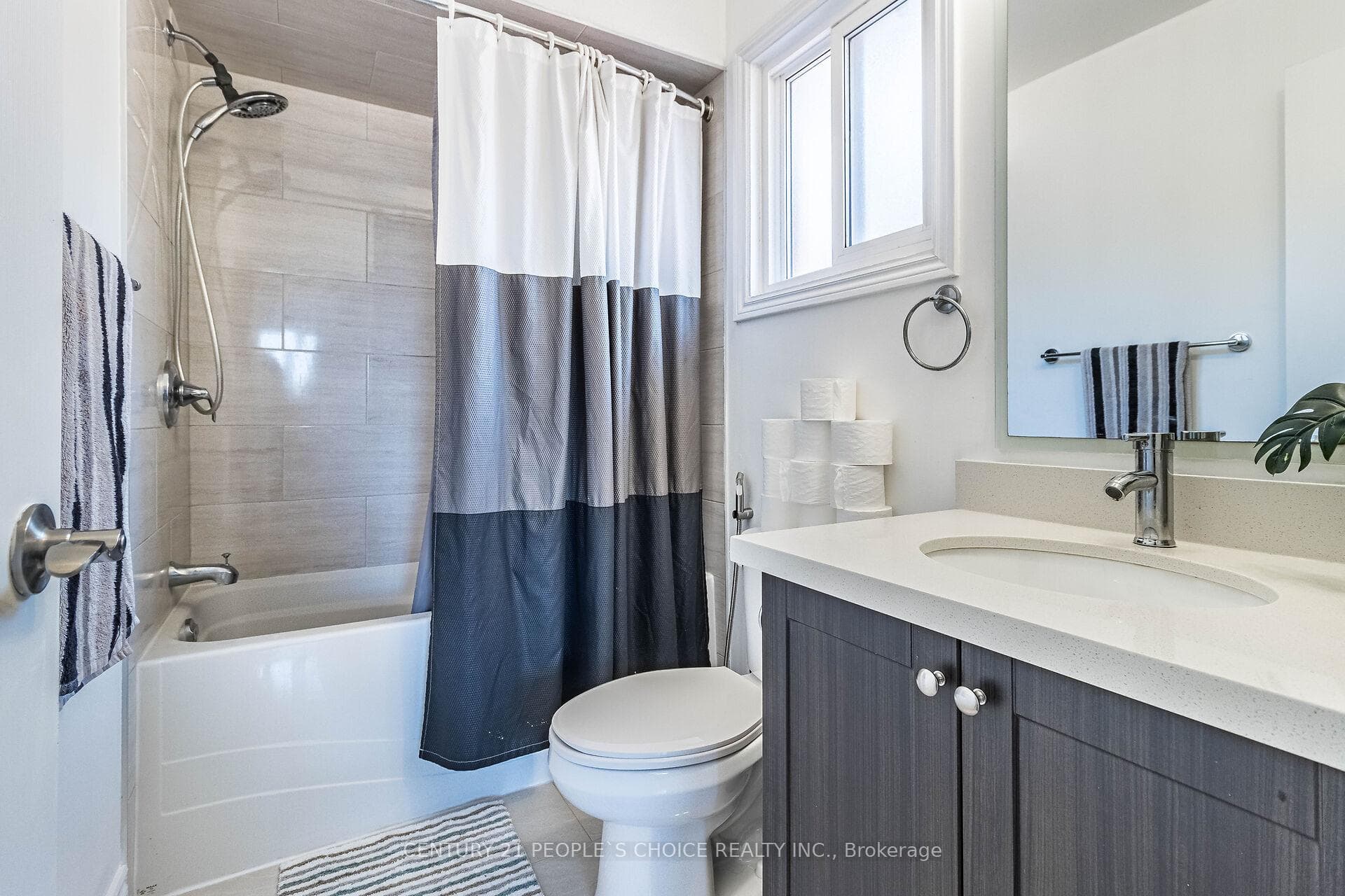 15 Kaiser Drive photo 22