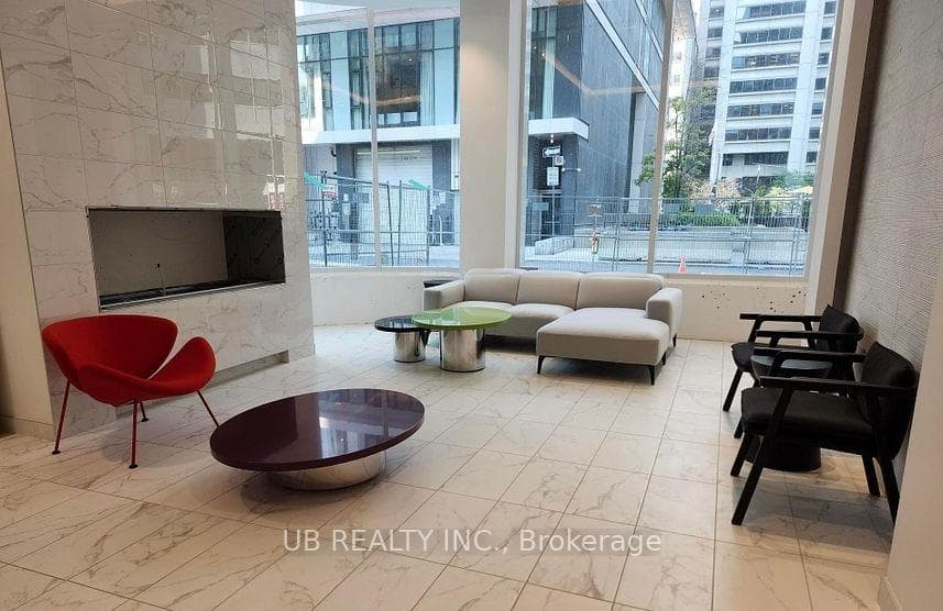238 Simcoe Street Unit 3009 photo 4