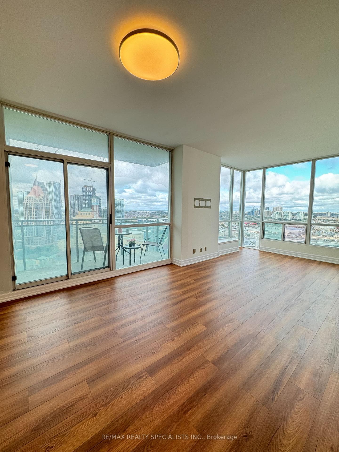 3939 Duke of York Boulevard Unit 2502 photo 16