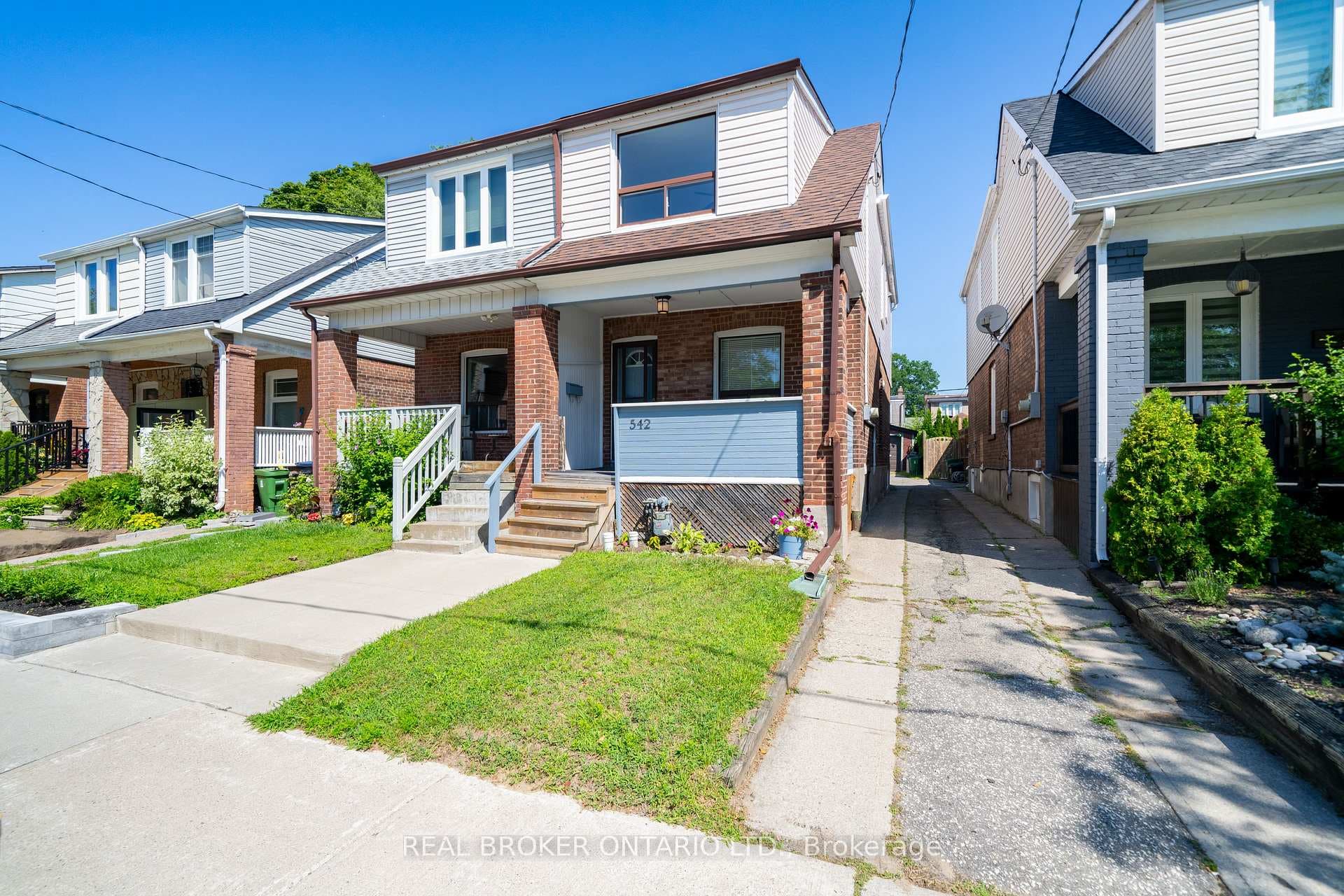 542 Glebeholme Boulevard Unit MAIN photo 43
