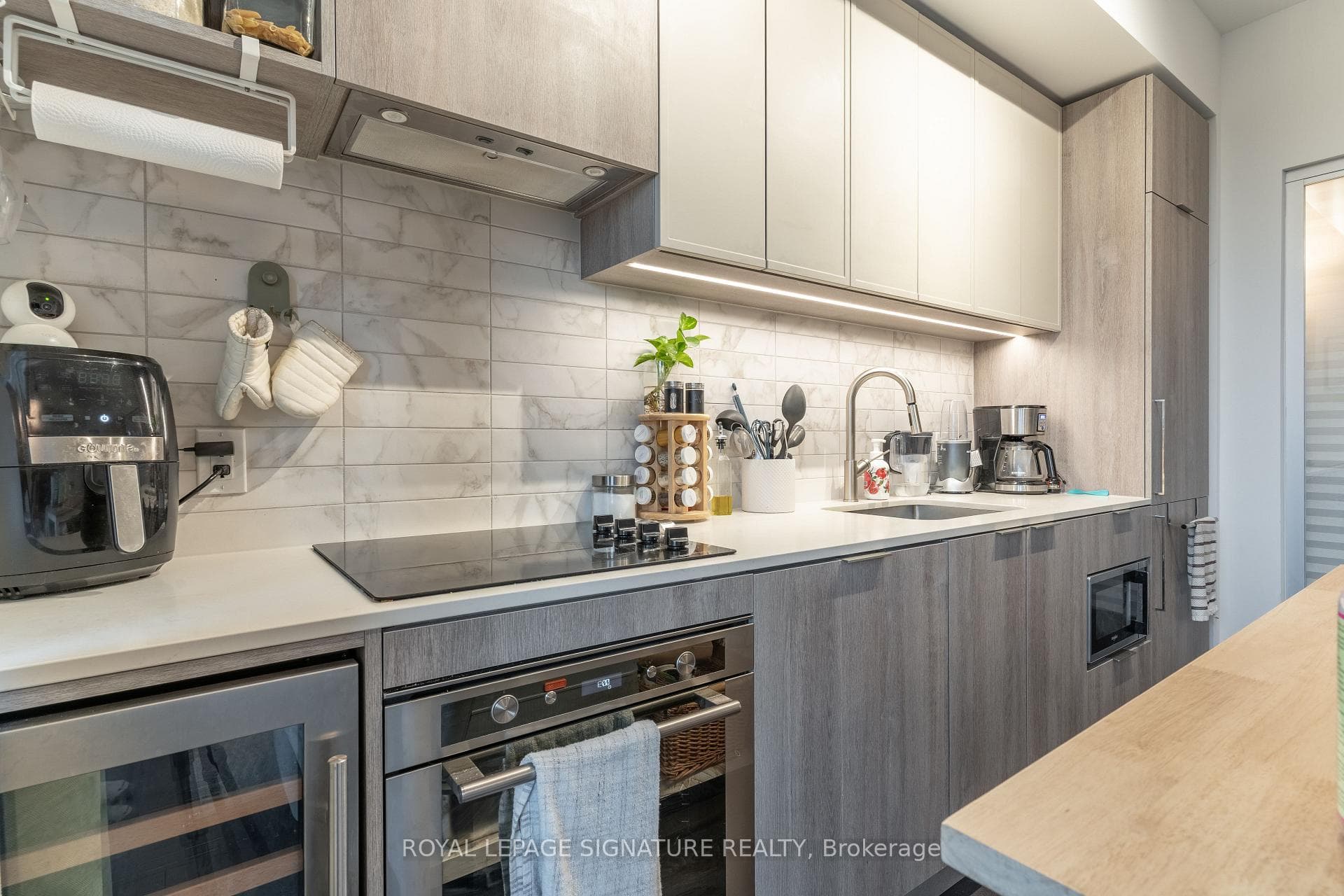 2020 Bathurst Street Unit 1709 photo 19