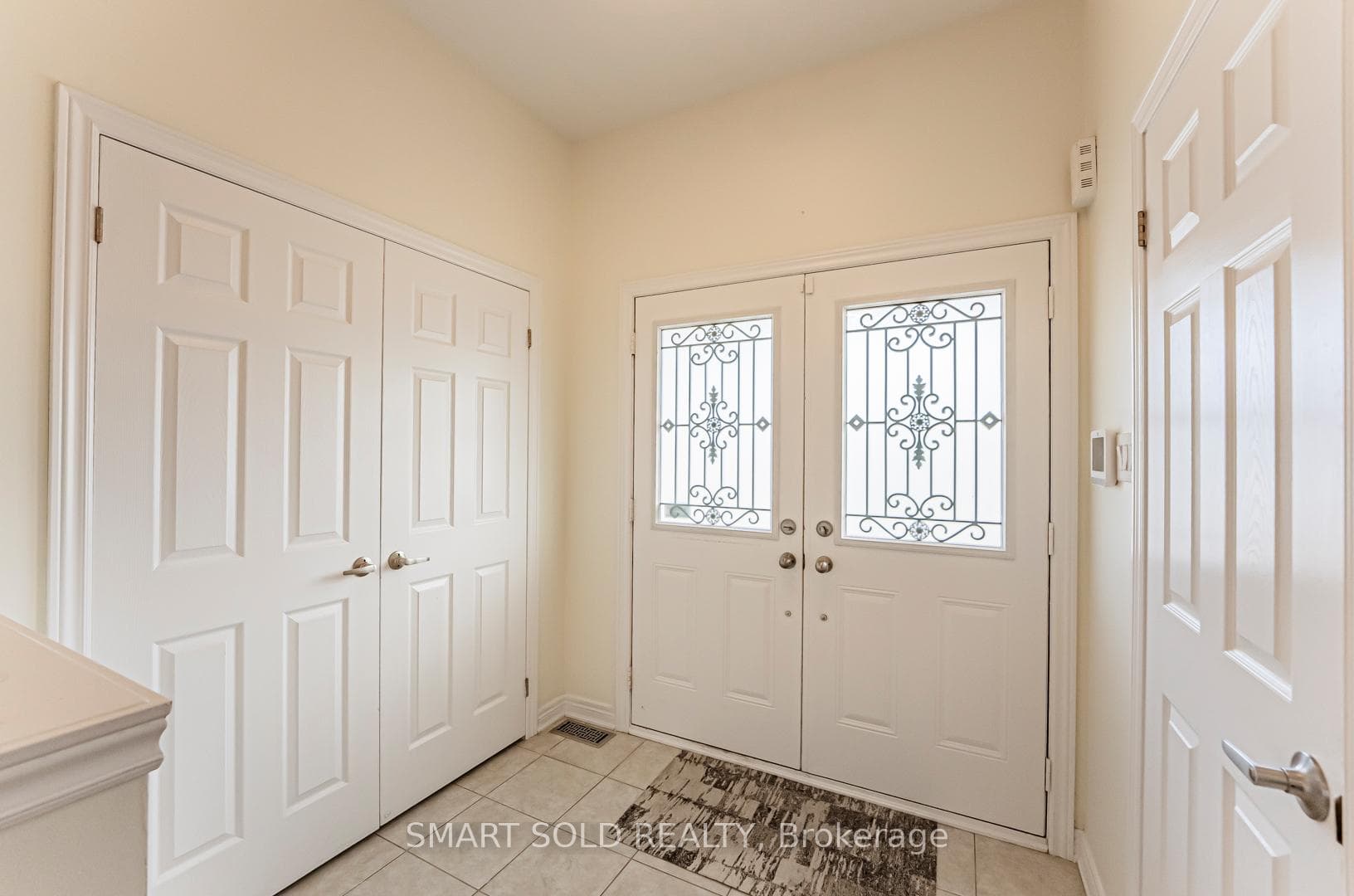 14 Greenspire Avenue photo 8