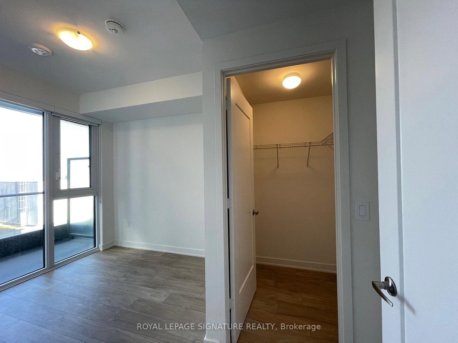 135 Lower Sherbourne Street Unit 2225 photo 4