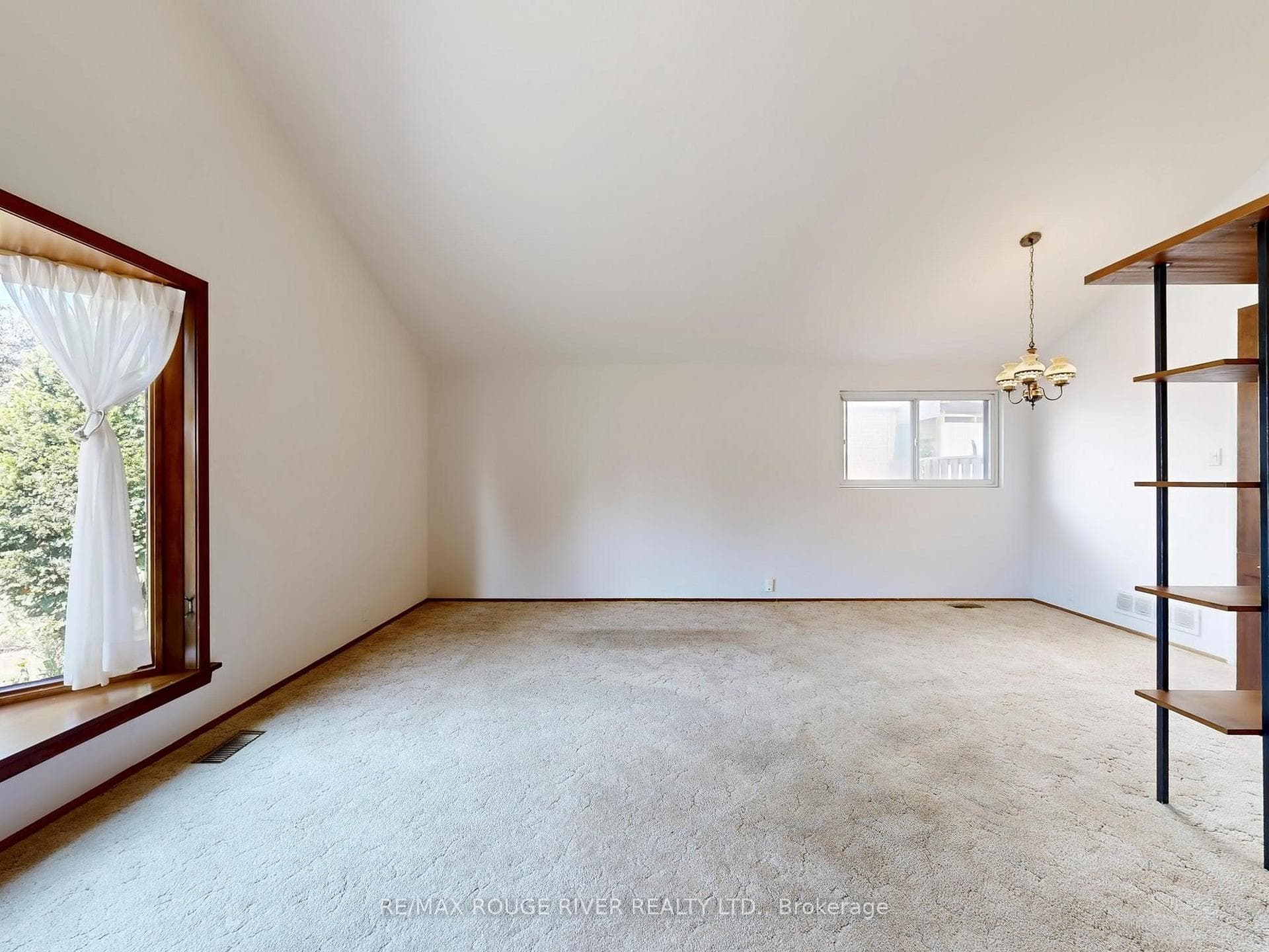 101 Oakley Boulevard photo 7