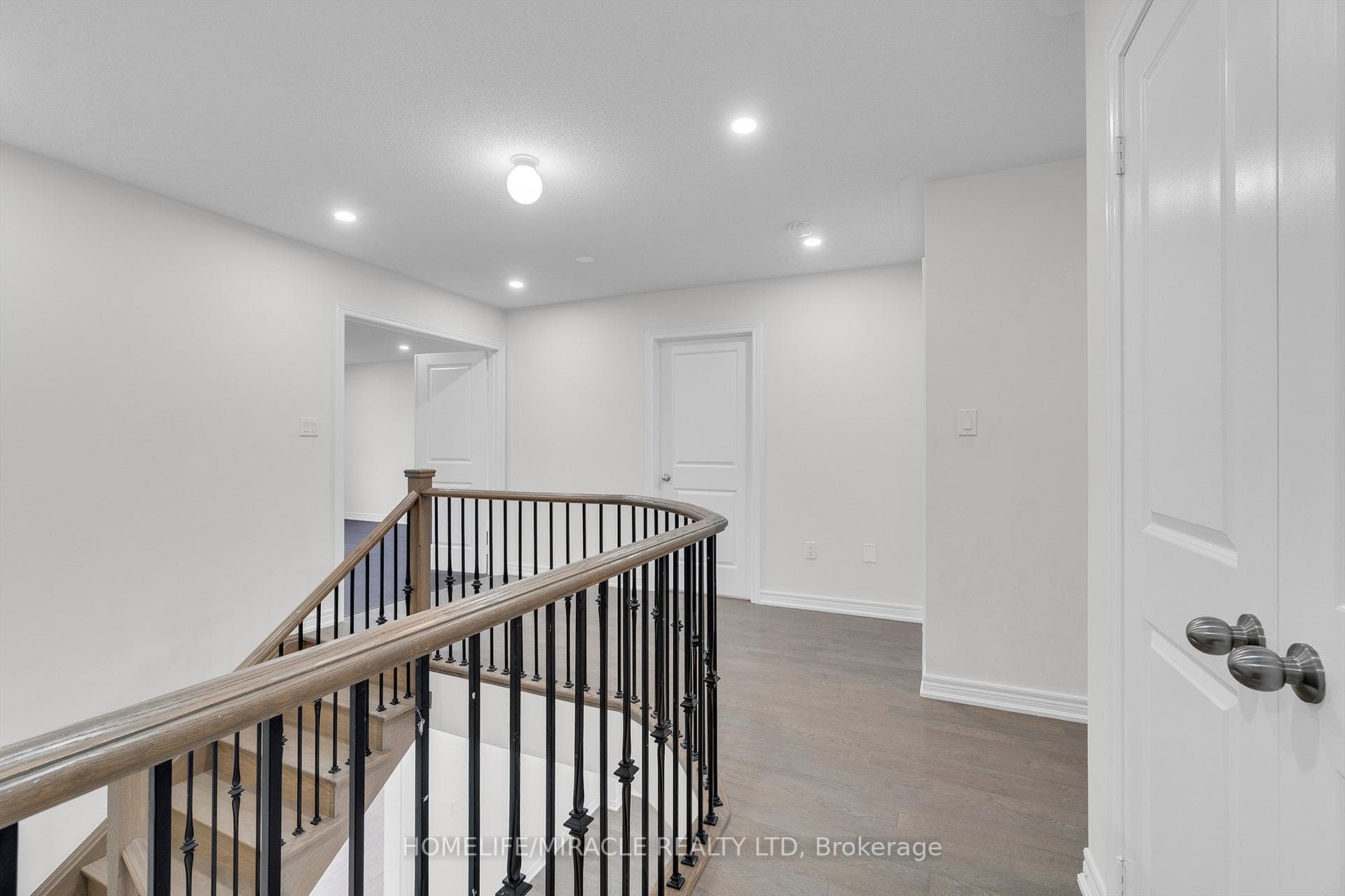 249 Chippewa Avenue photo 47