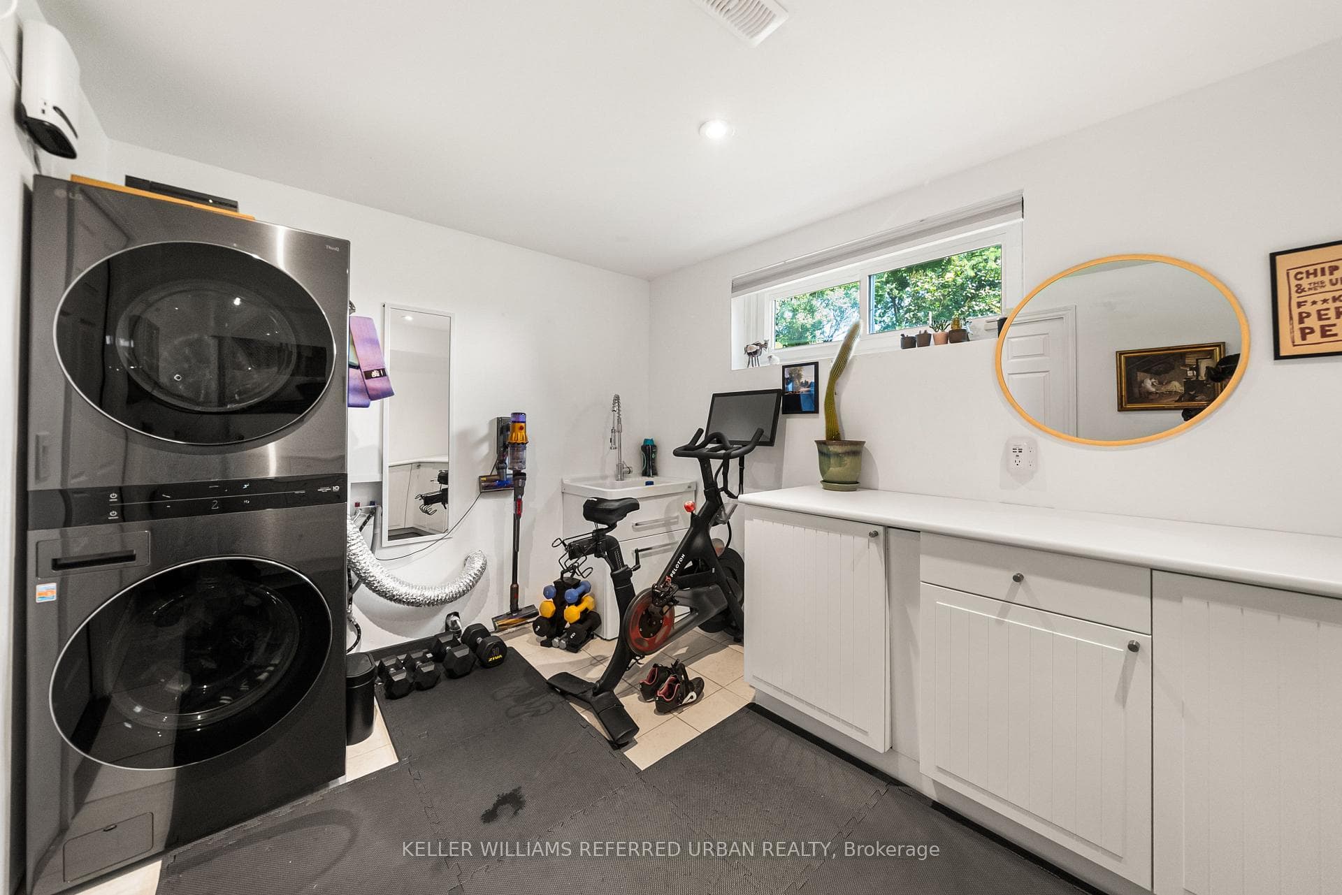 115 Bonnyview Drive photo 32
