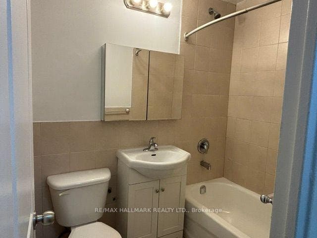 134 Lawton Boulevard Unit 105 photo 8
