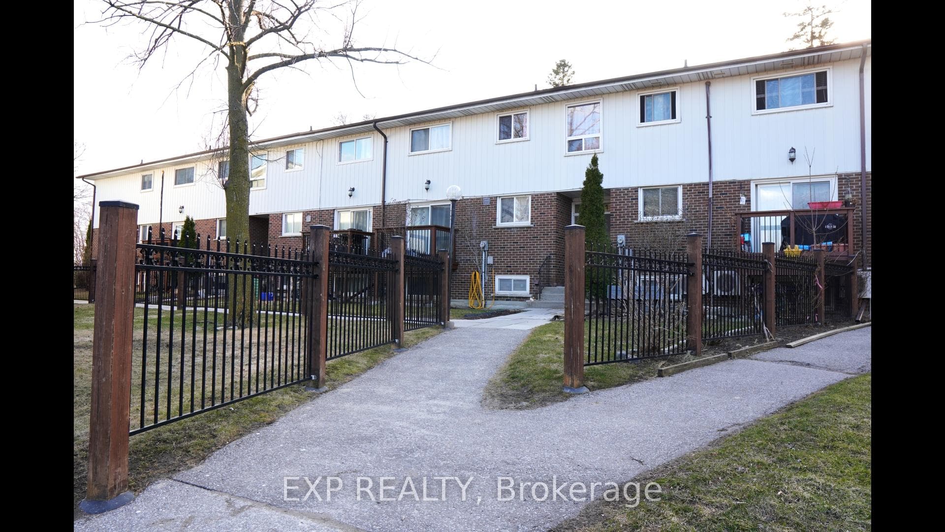 2 White Abbey Park Unit 26 photo 23