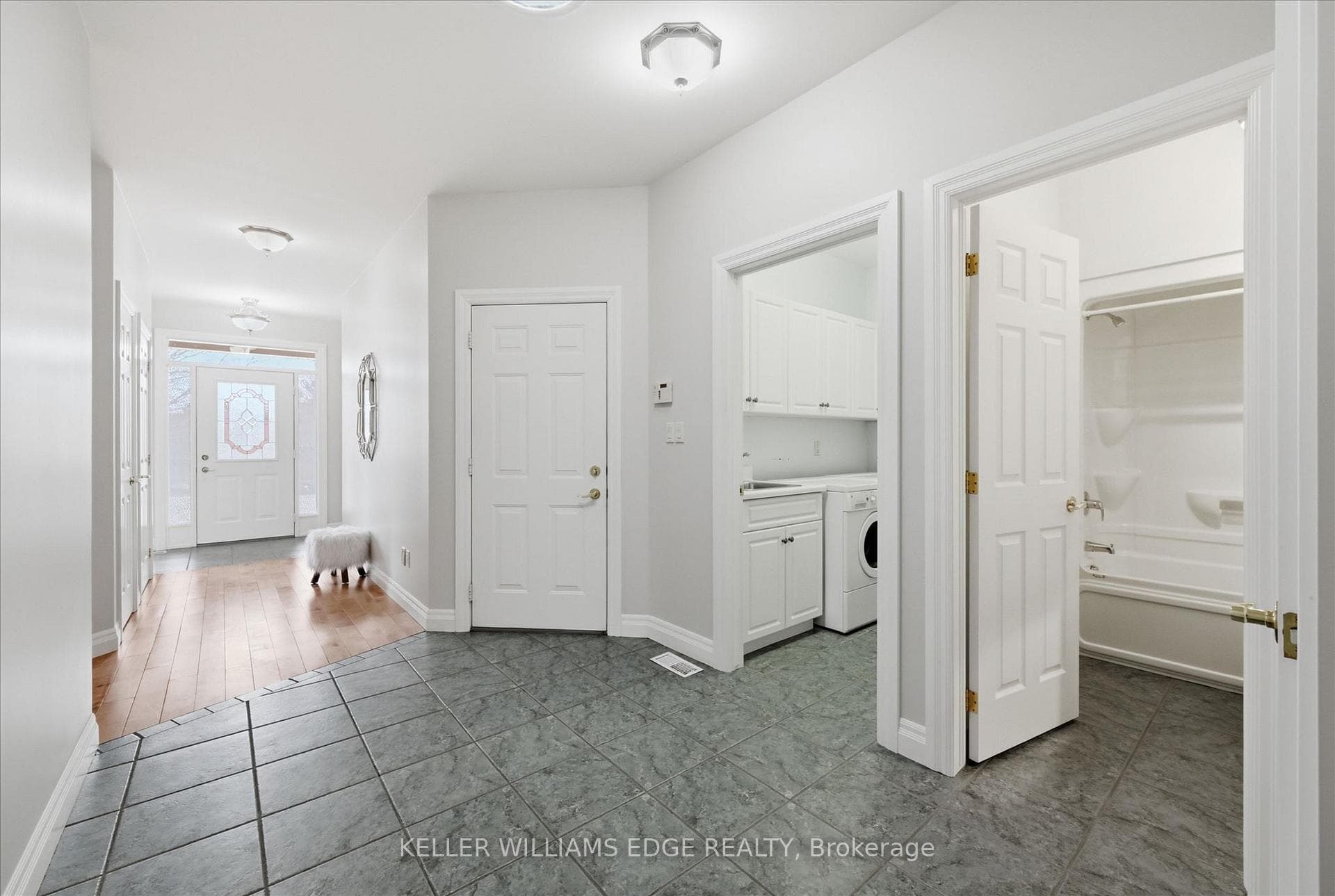 28 Wainwright Boulevard photo 12