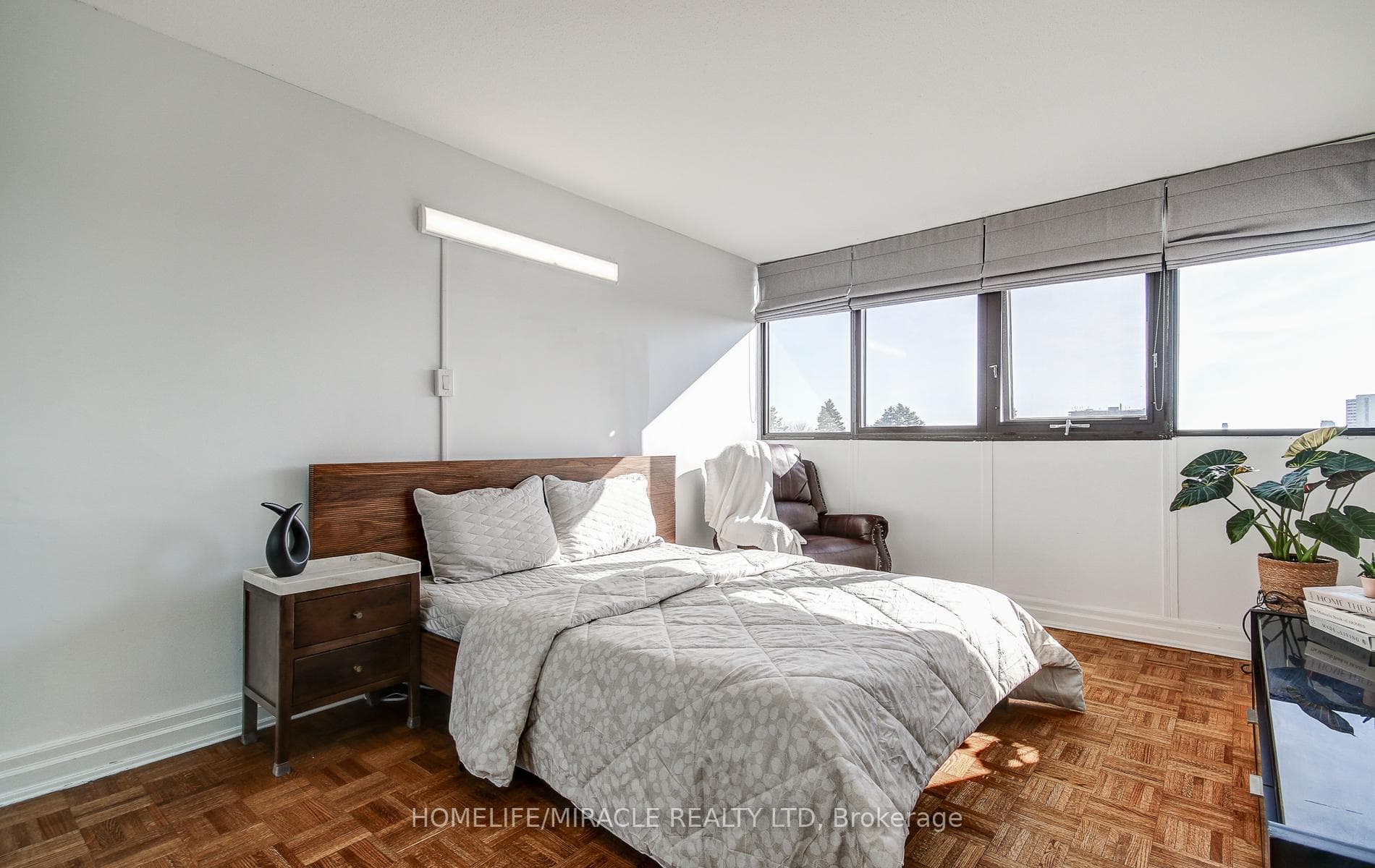1333 Bloor Street Unit 504 photo 16