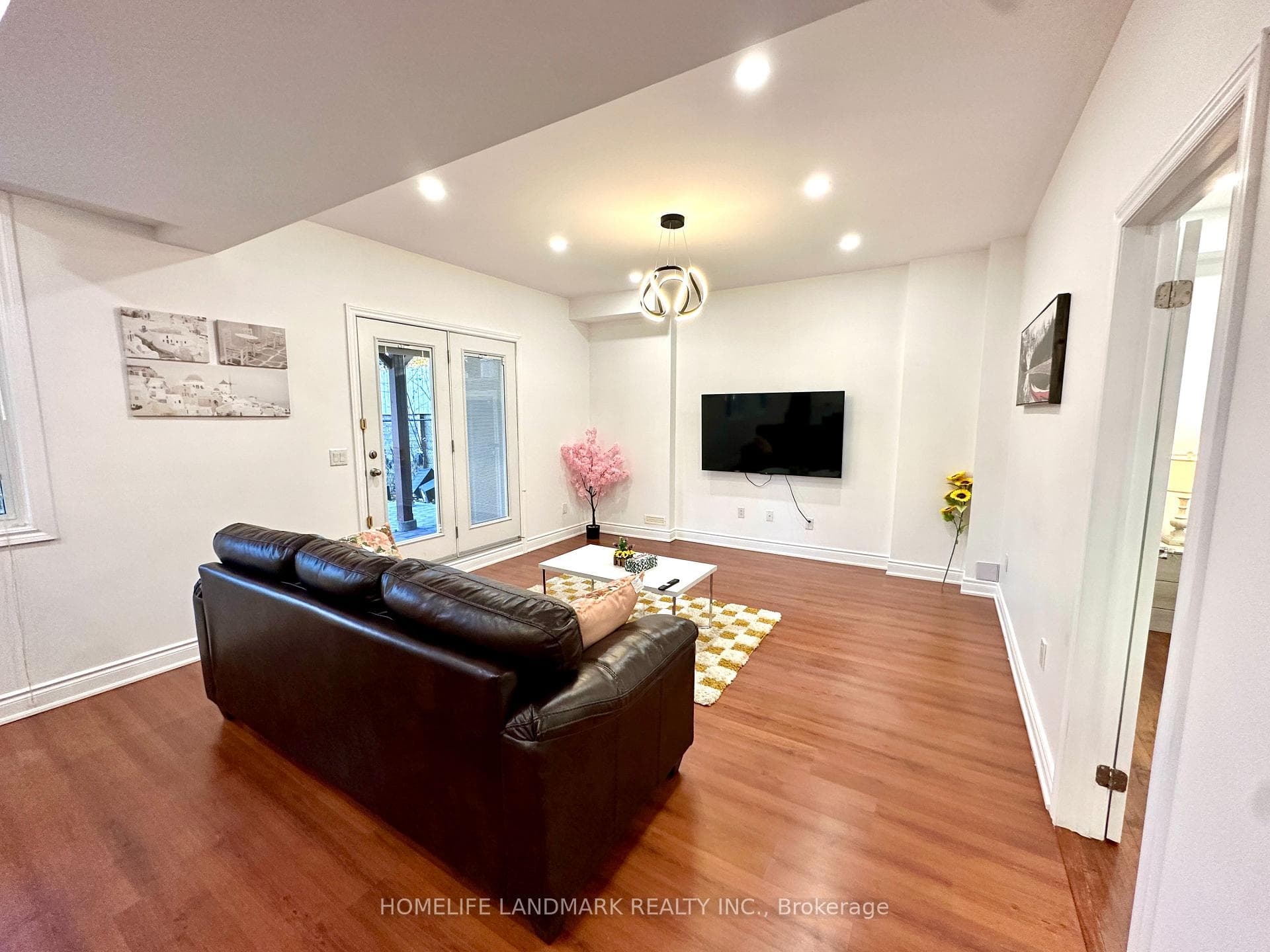 84 Starwood Road Unit Lower photo 8