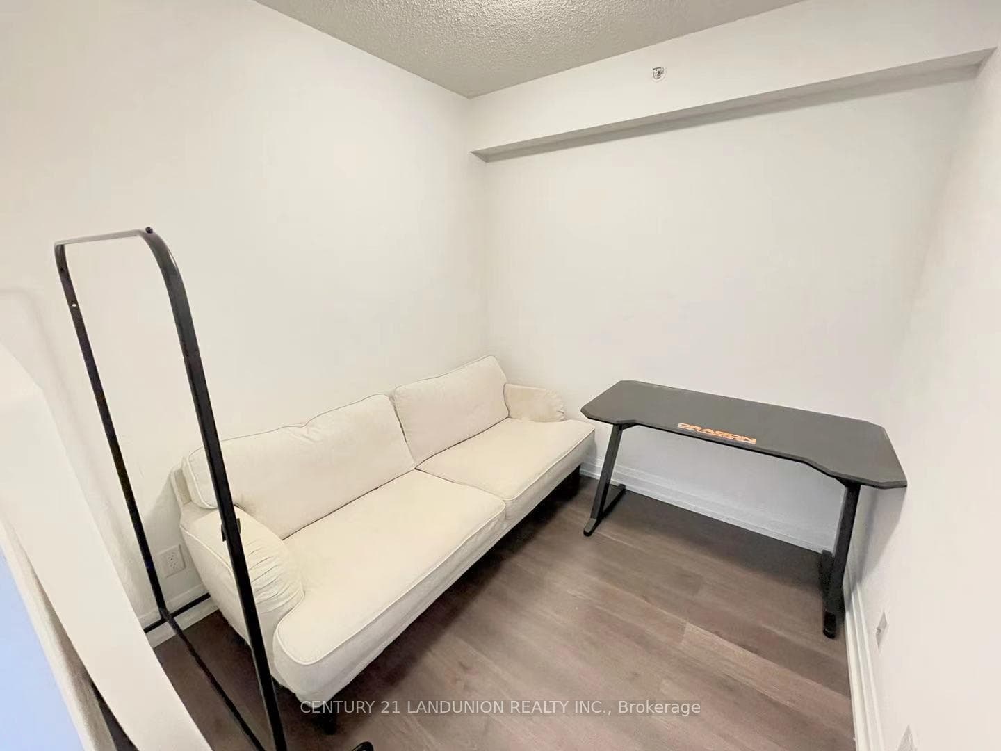 370 Highway 7 Road Unit 508 photo 4