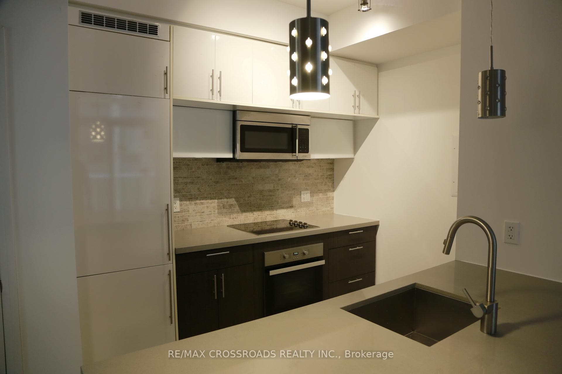 8 Mercer Street Unit 706 photo 17