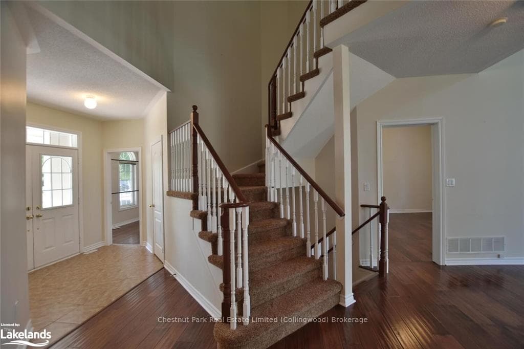 38 CLUBHOUSE Drive photo 4