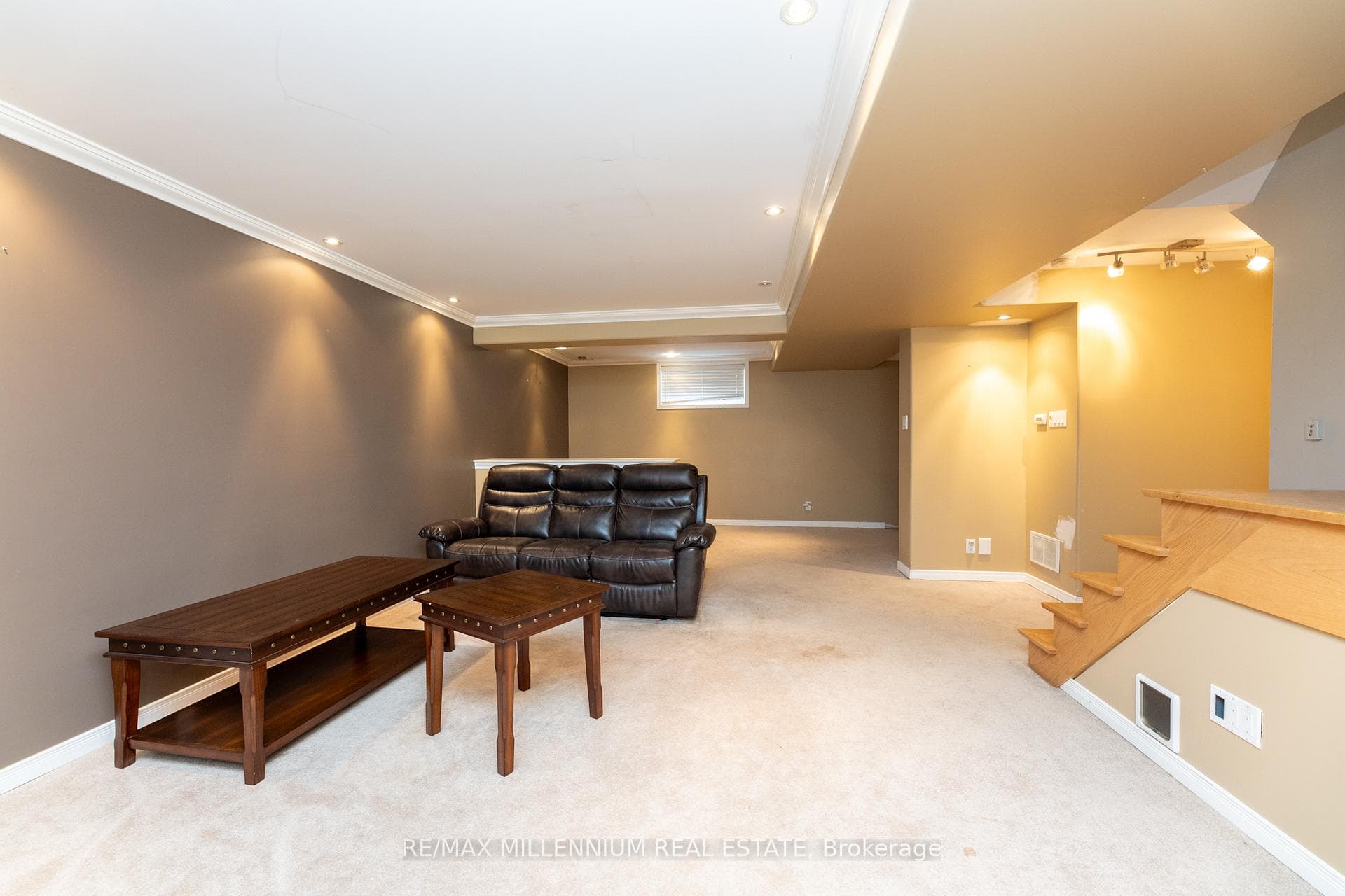 7 Graham Crescent photo 34