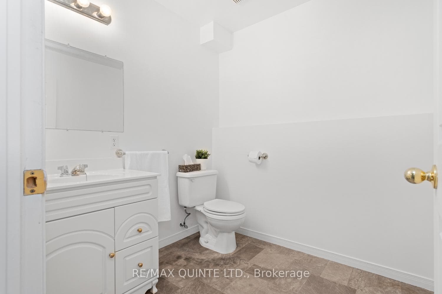 102 Cedar Street photo 29