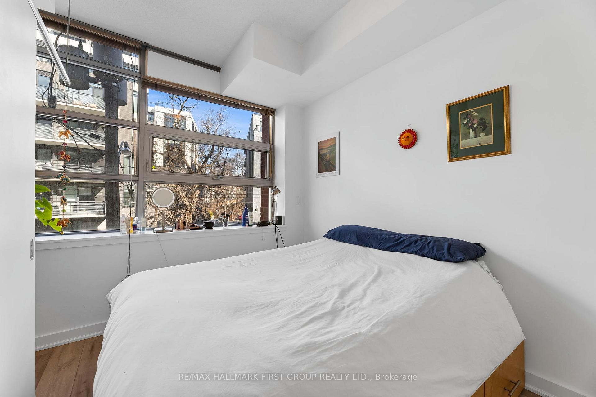 601 Kingston Road Unit 214 photo 11