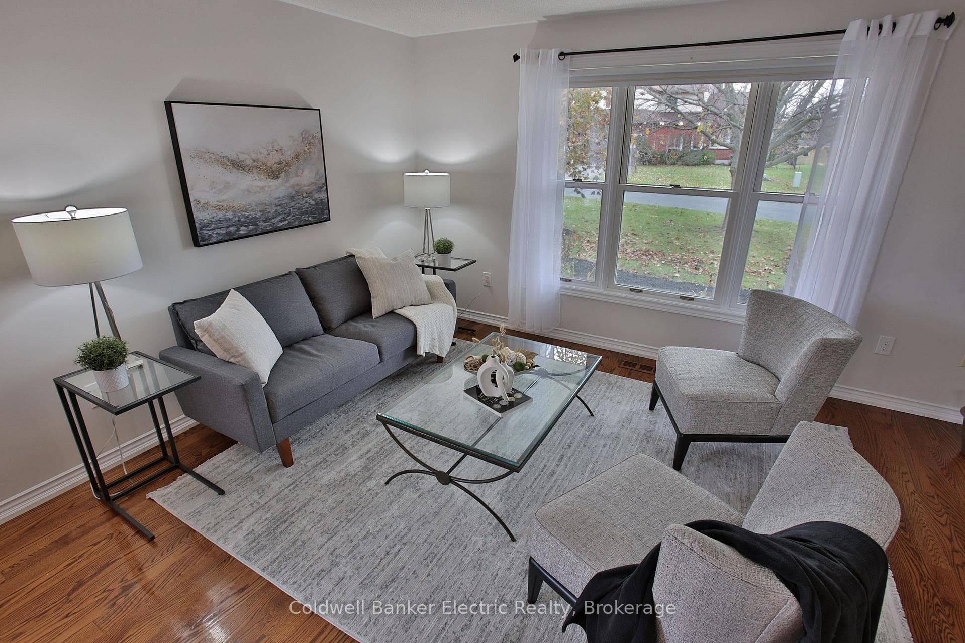 1830 Stratton Avenue photo 6