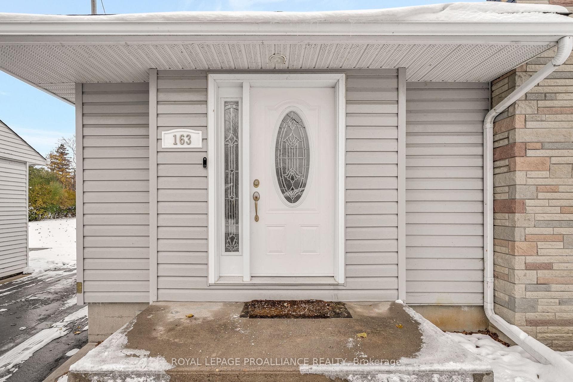 163 Hastings Drive photo 4