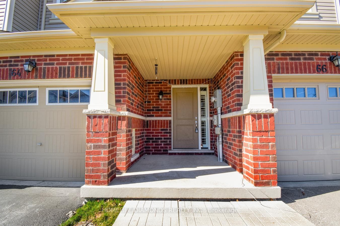 66 Great Gabe Crescent photo 6