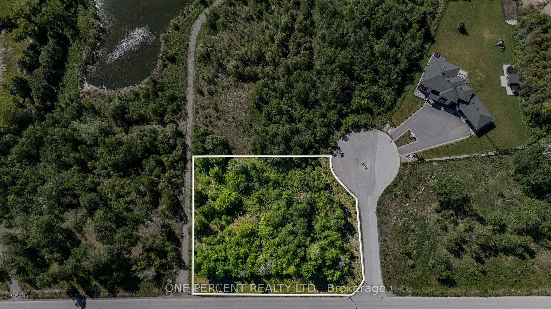 106 Renoir Court photo 3