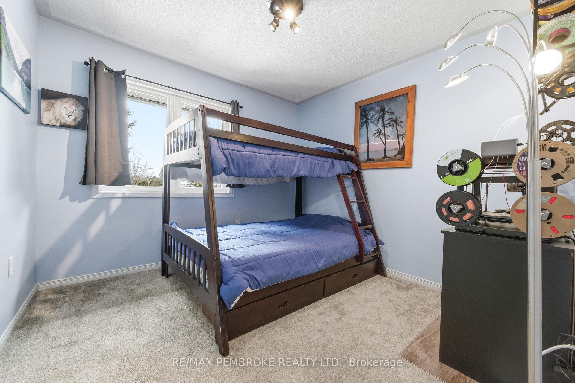Another good sized bedroom on the main level