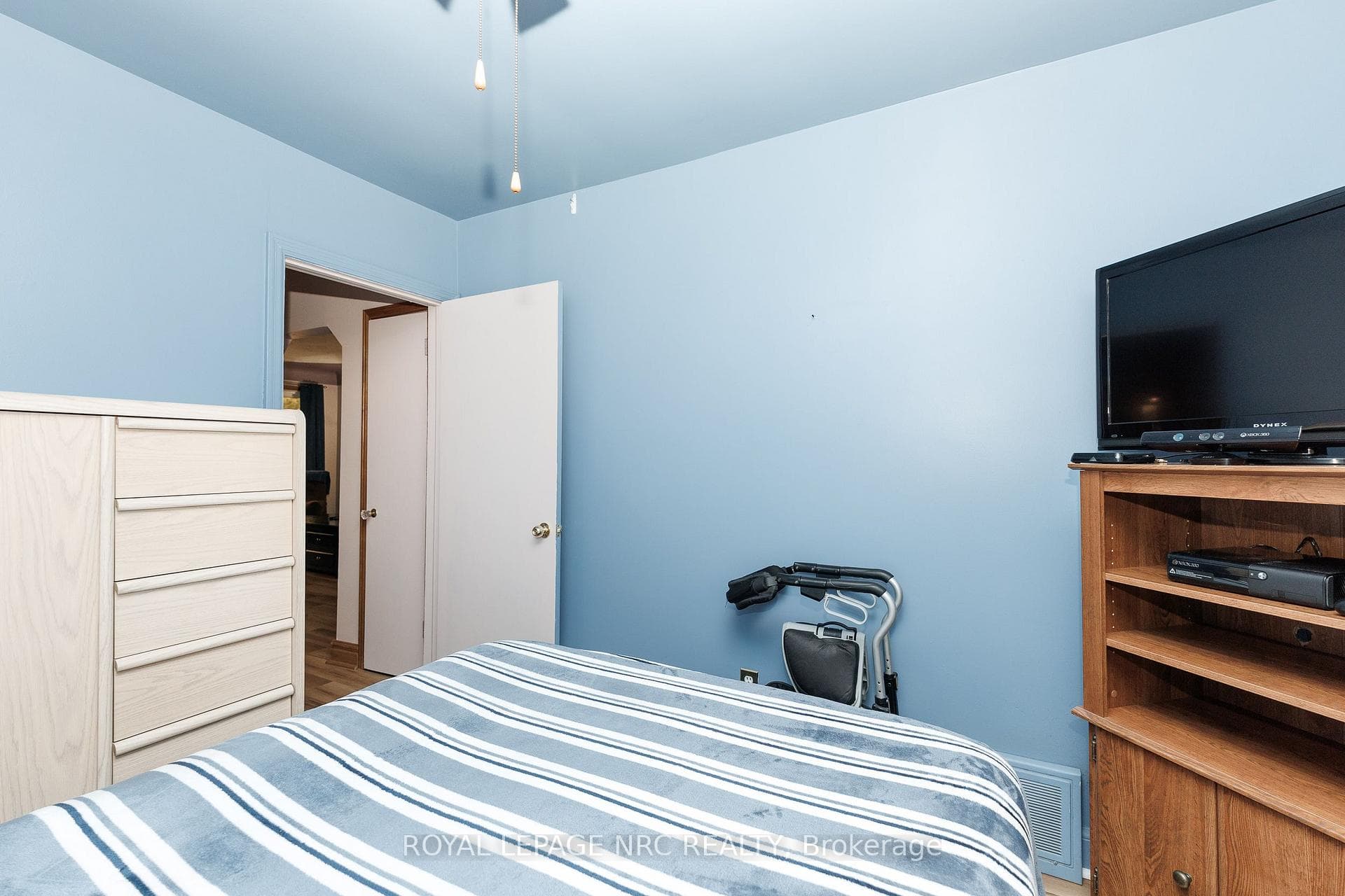 237 PALING Avenue photo 23