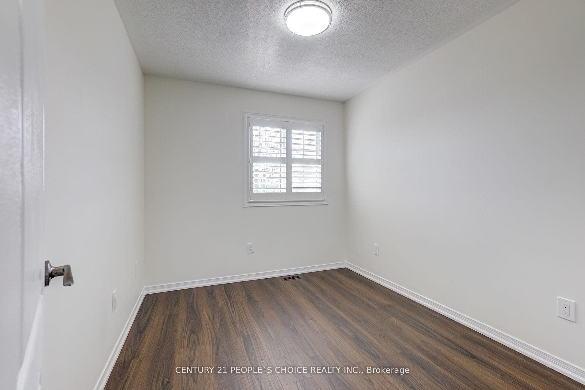 130 Keystar Court photo 34