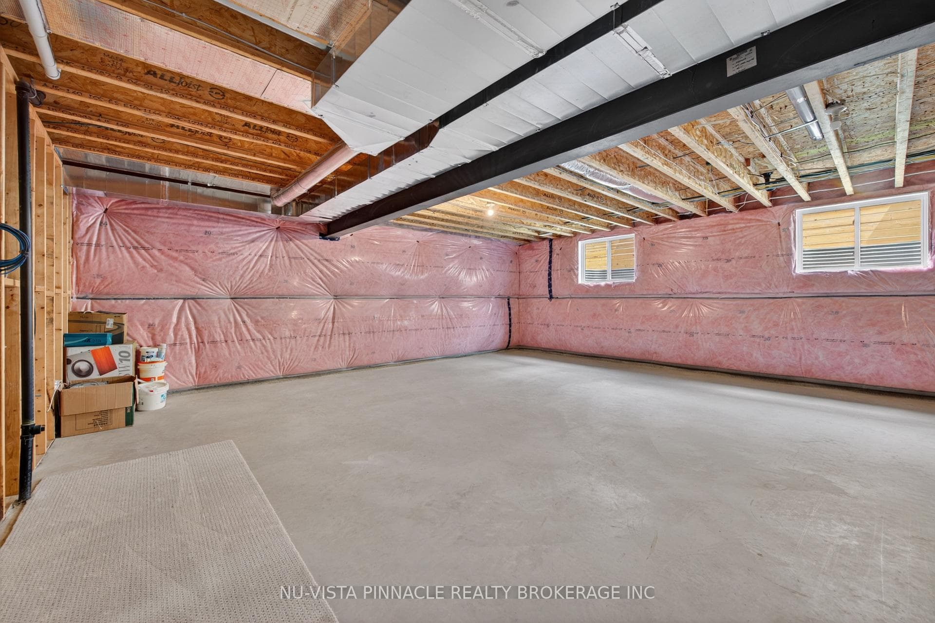 2572 LUCAS Avenue photo 39