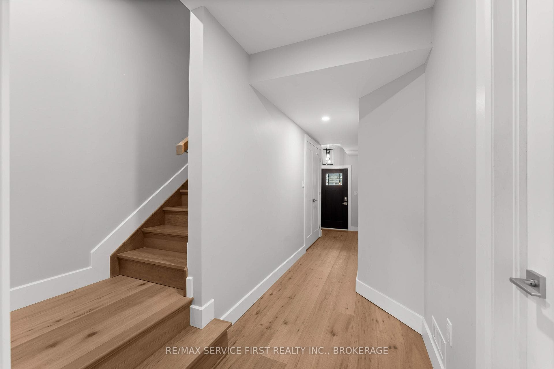 15 Grange Street photo 14