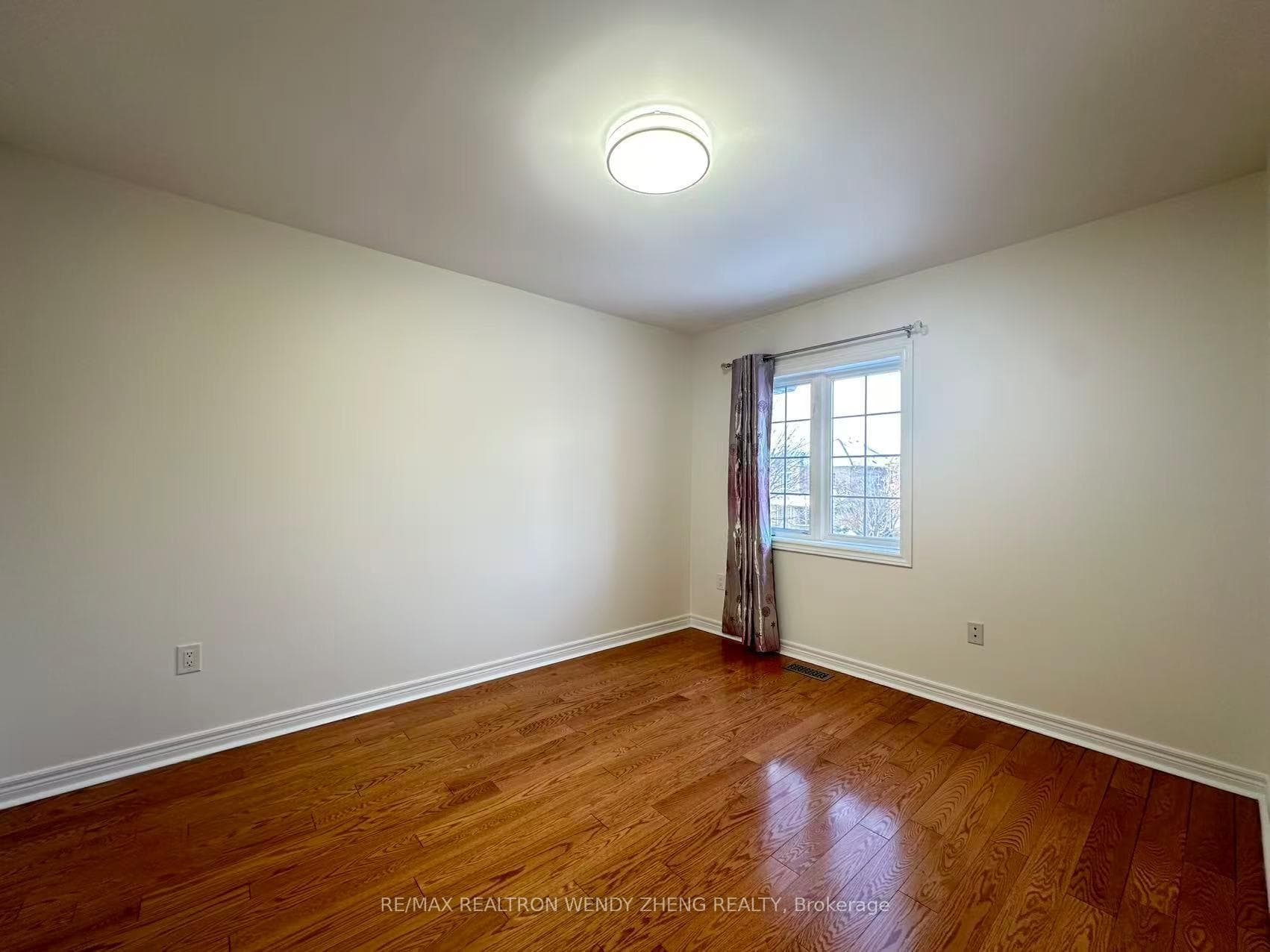 29 Libra Avenue photo 12