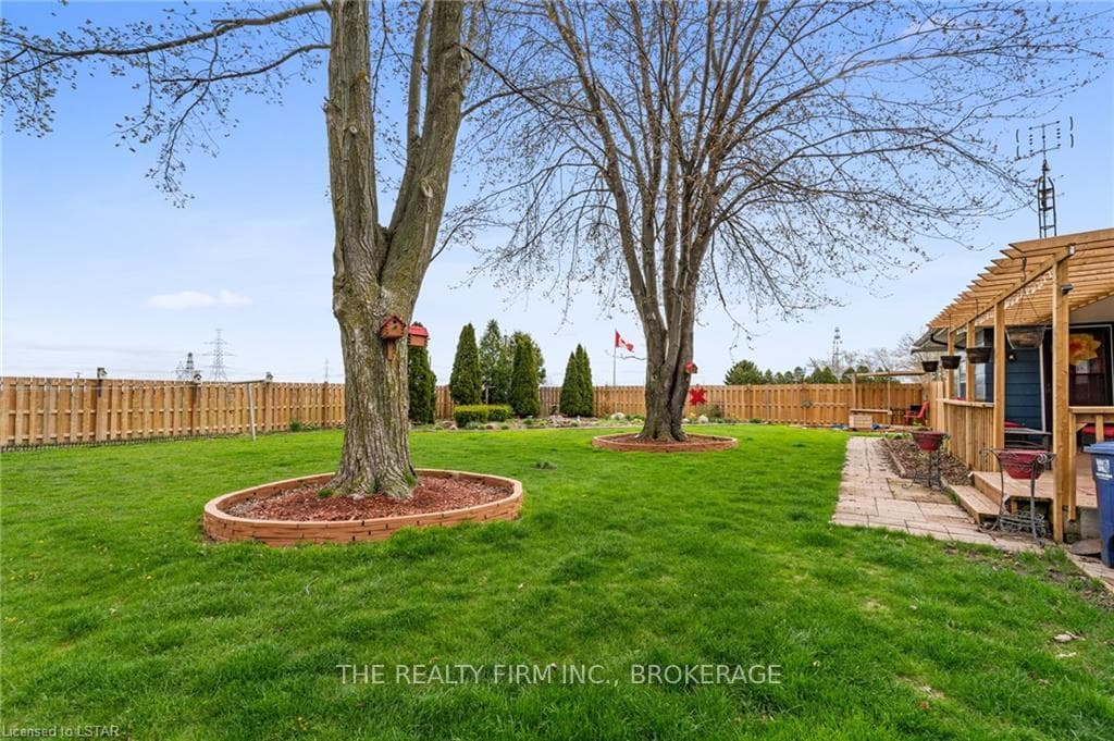 21600 LAKESHORE ROAD 303 Road photo 33