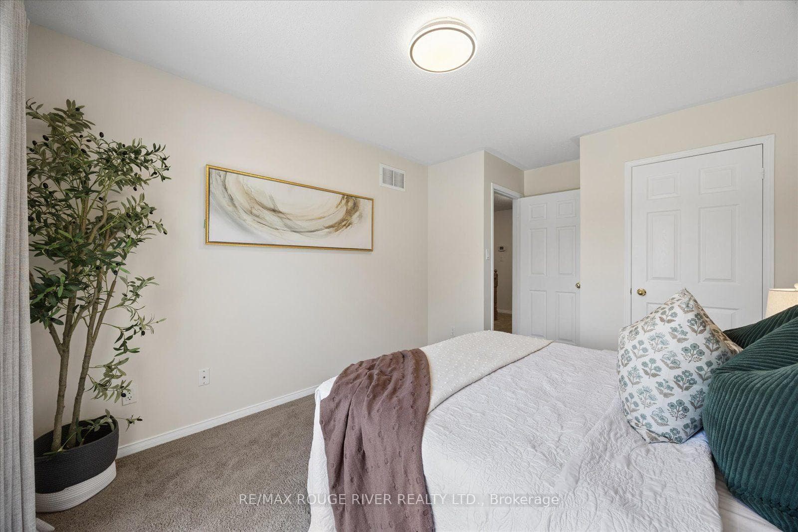 37 Burwell Street photo 18