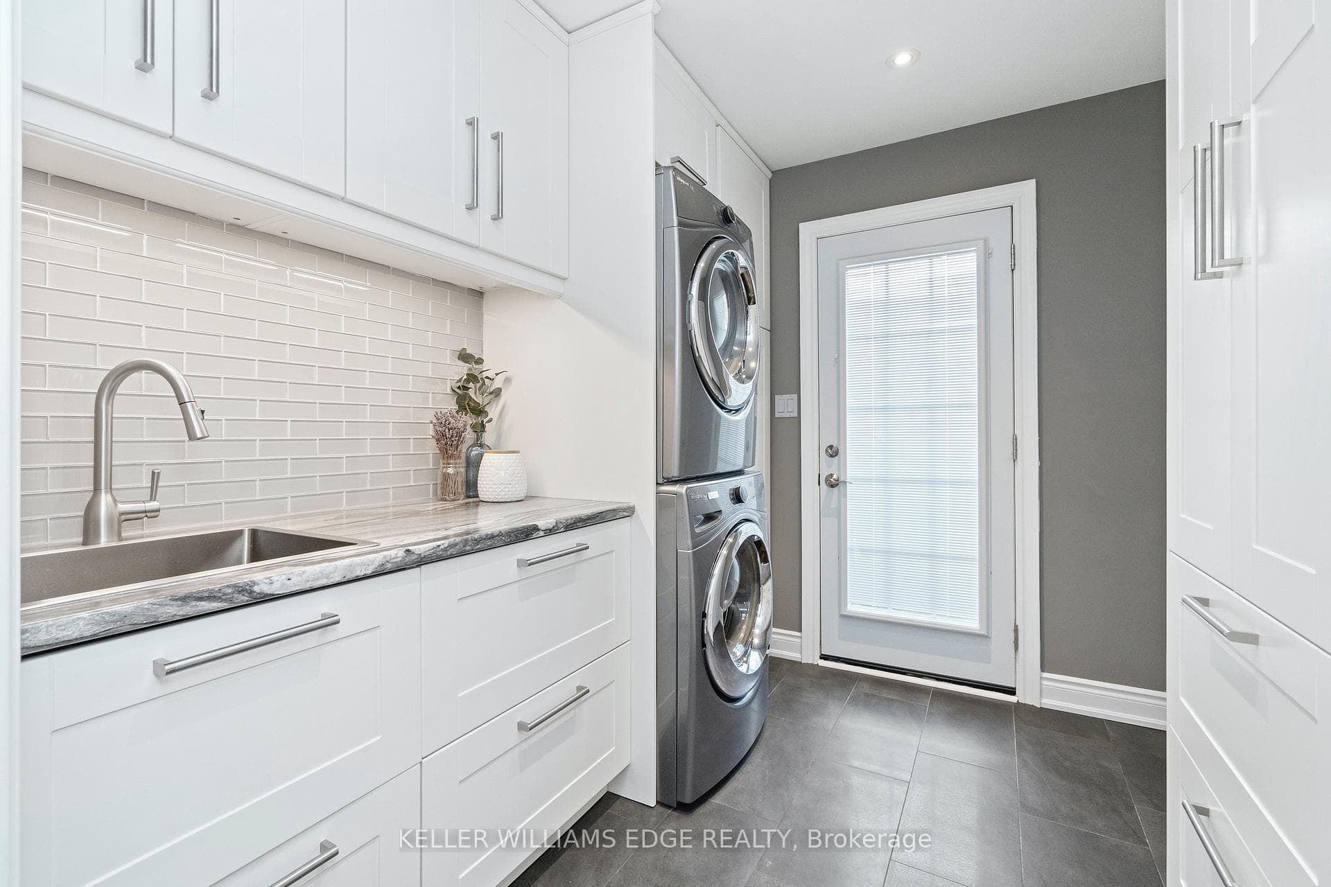 1347 Bryanston Court photo 19