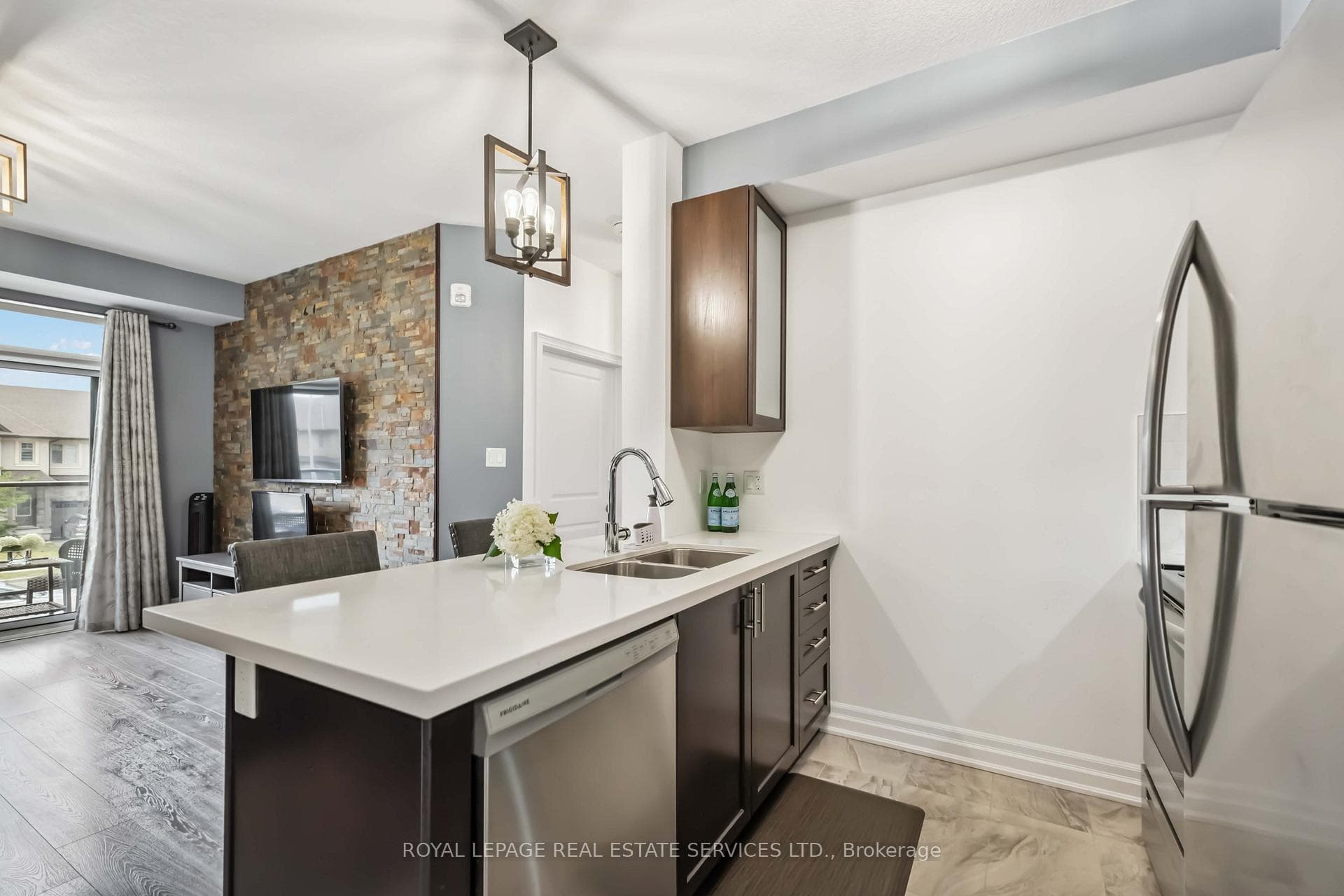 101 Shoreview Place Unit 216 photo 8