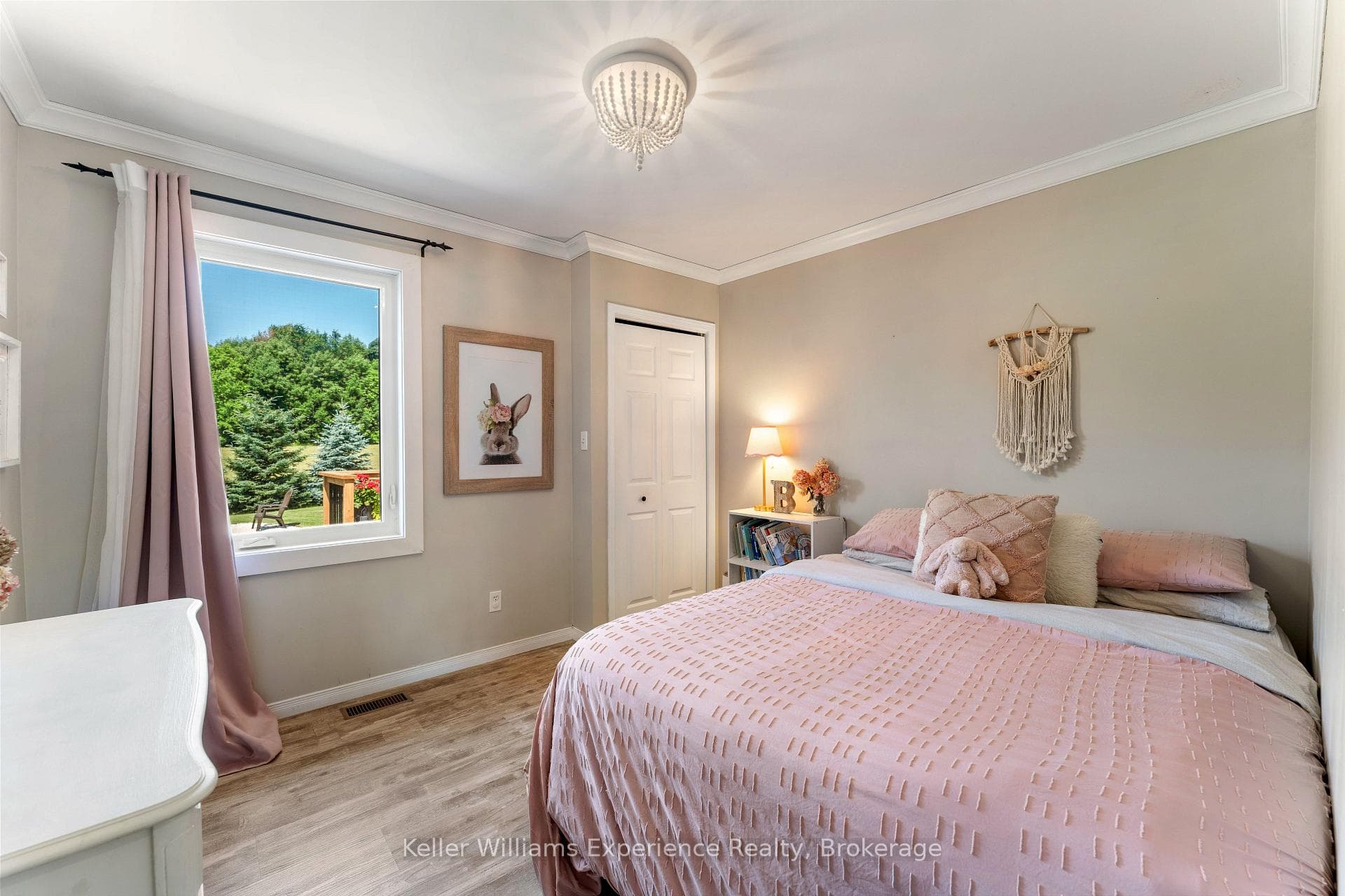 110 Mary Avenue photo 22