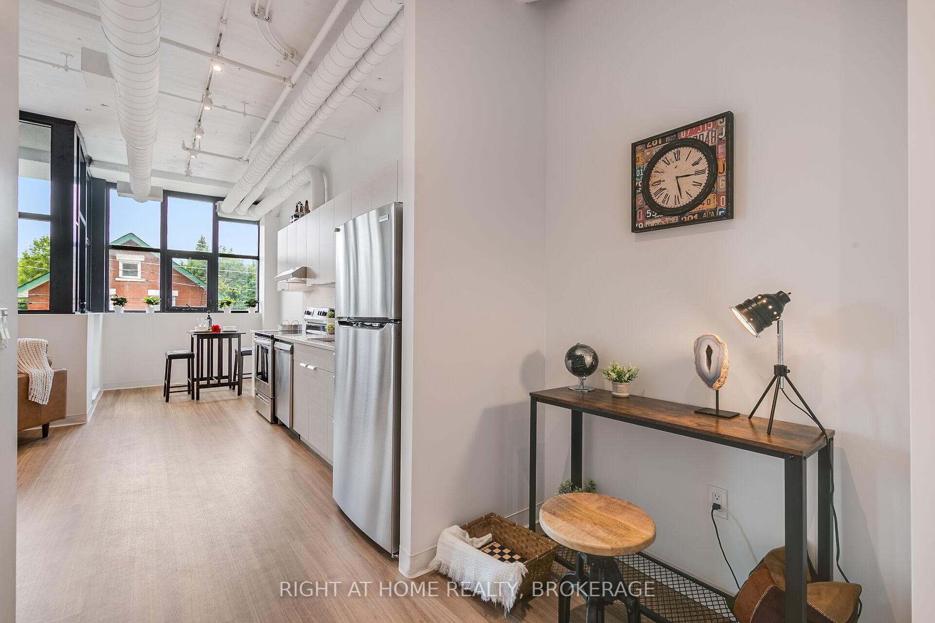 120 Huron Street Unit 210 photo 8