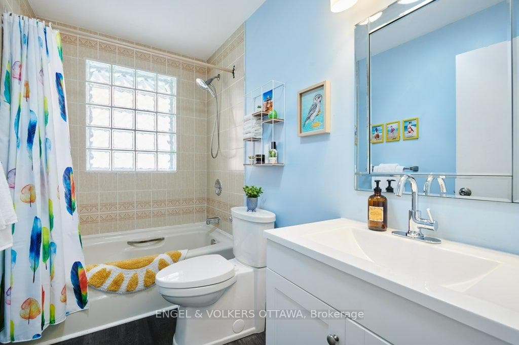 2565 Elmhurst Street photo 20