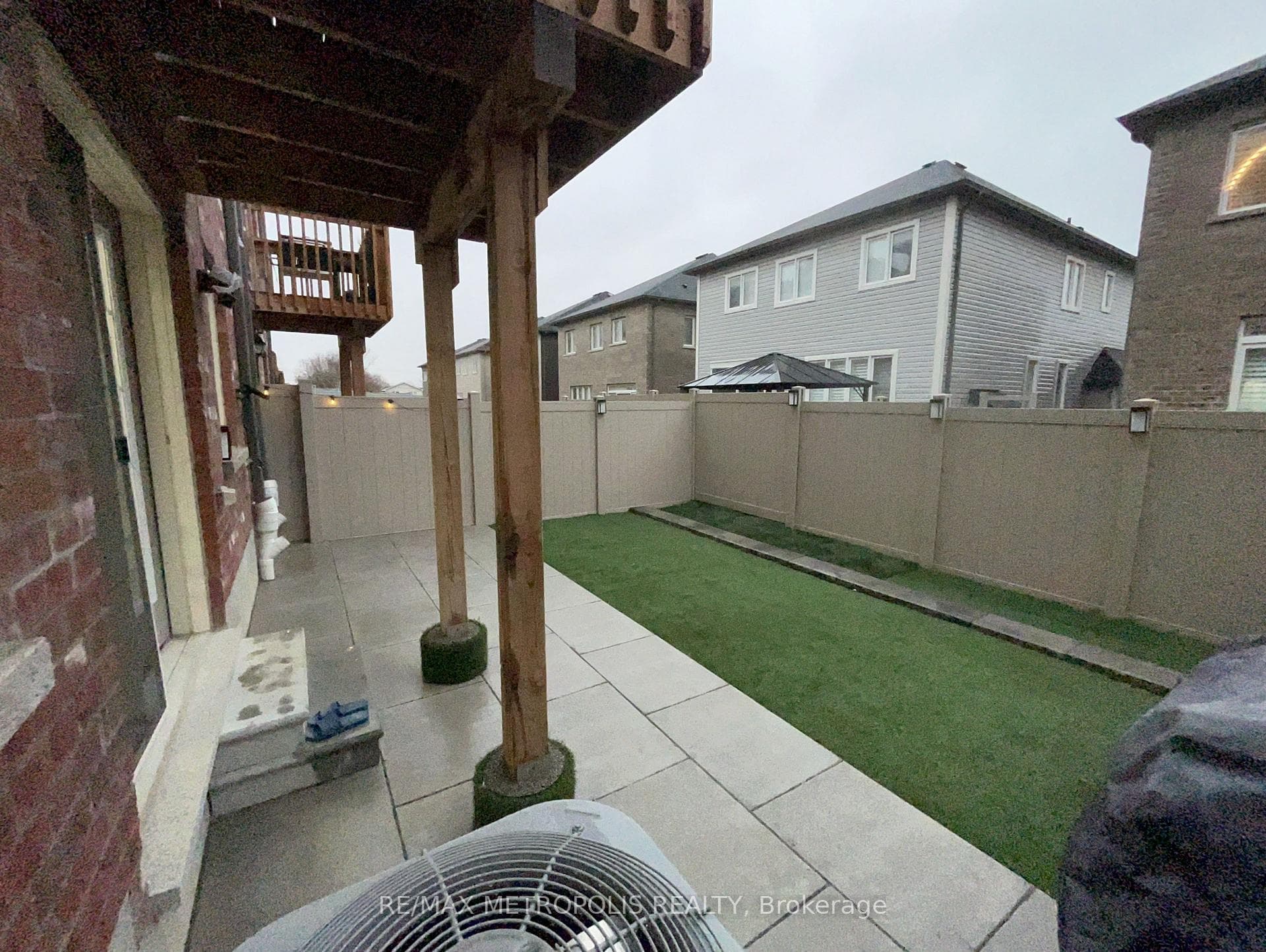 66 Haskins Crescent Unit Bsmt photo 12