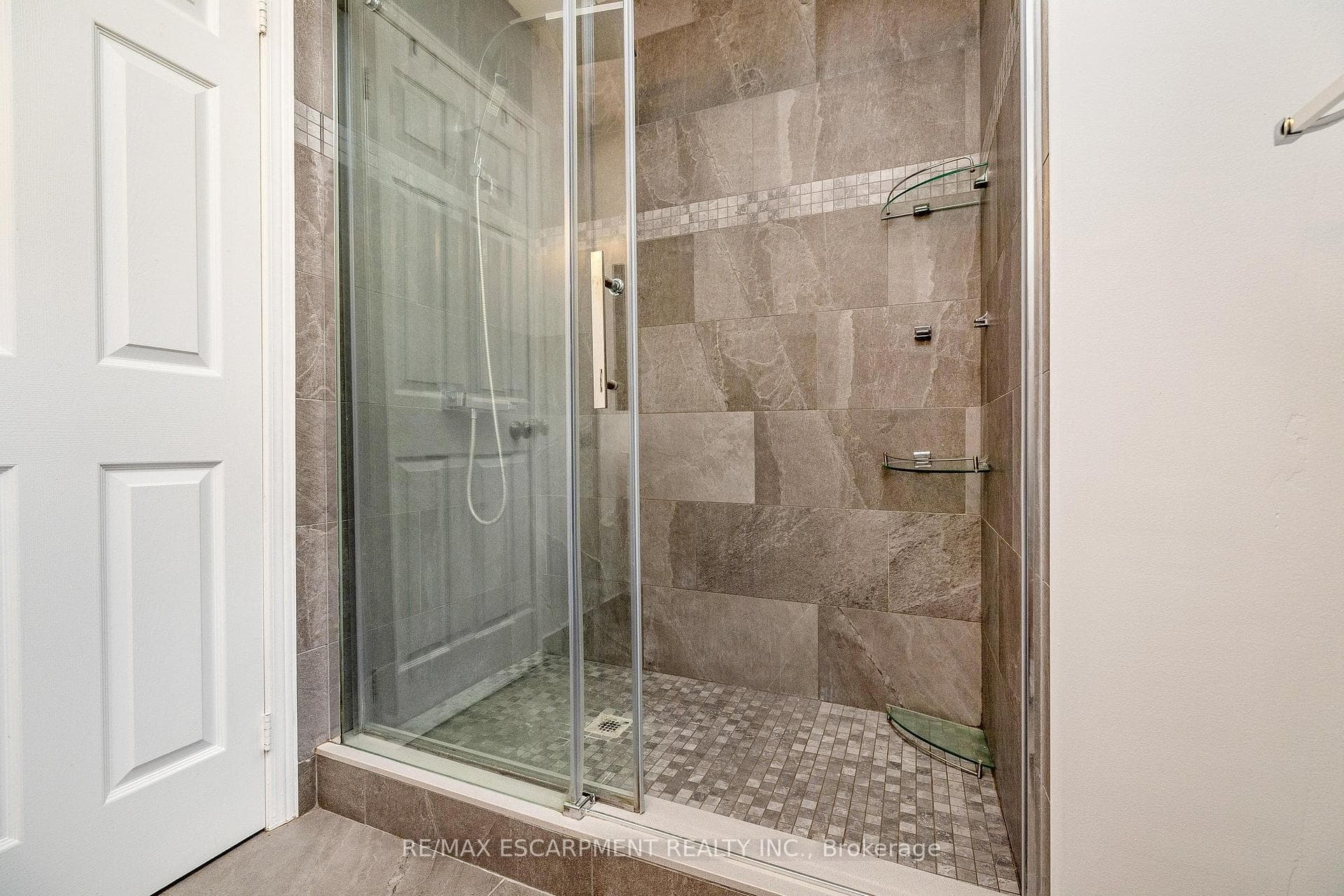 6198 Saltmarsh Court photo 28