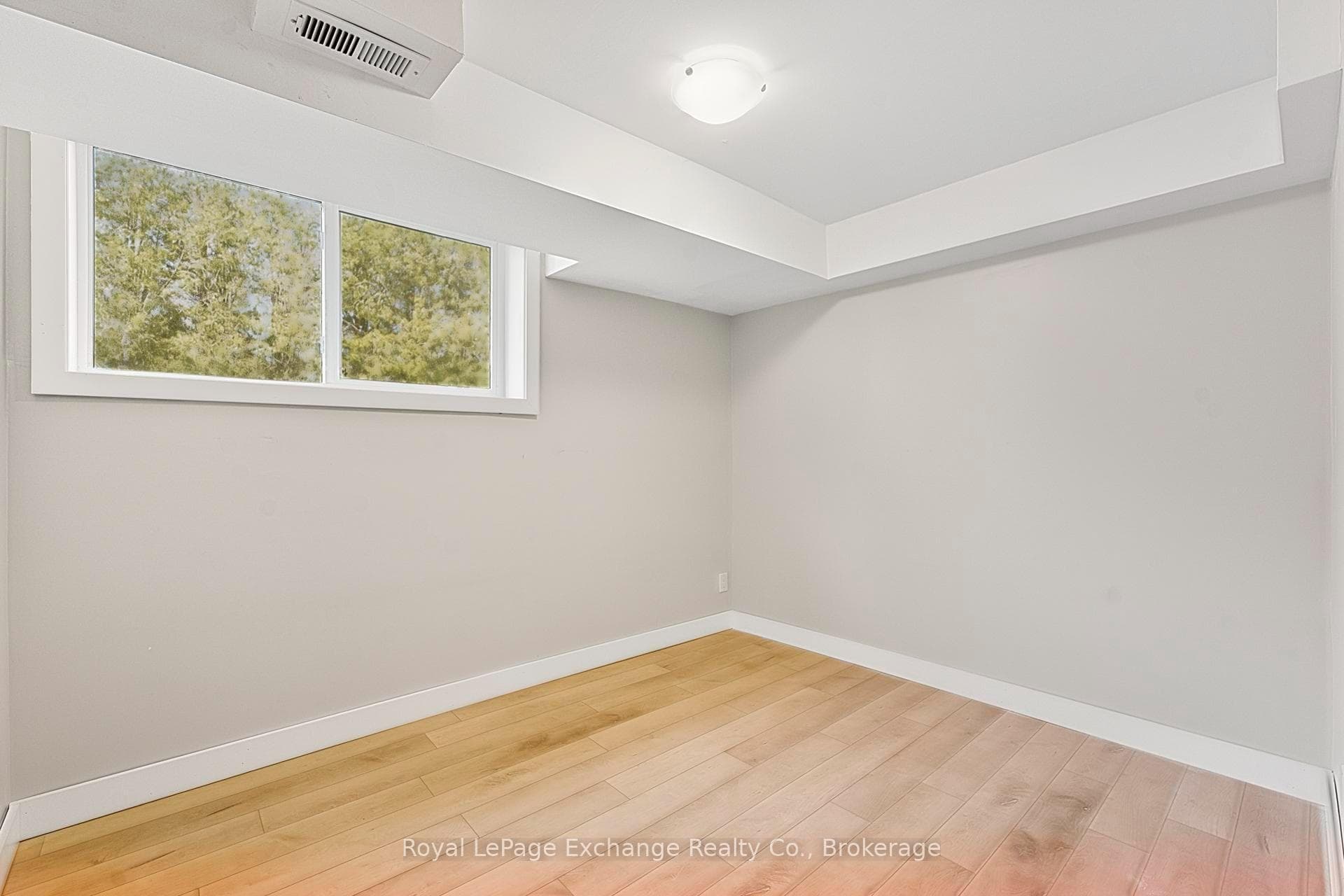 34 Queen Avenue Unit Lower Unit photo 10