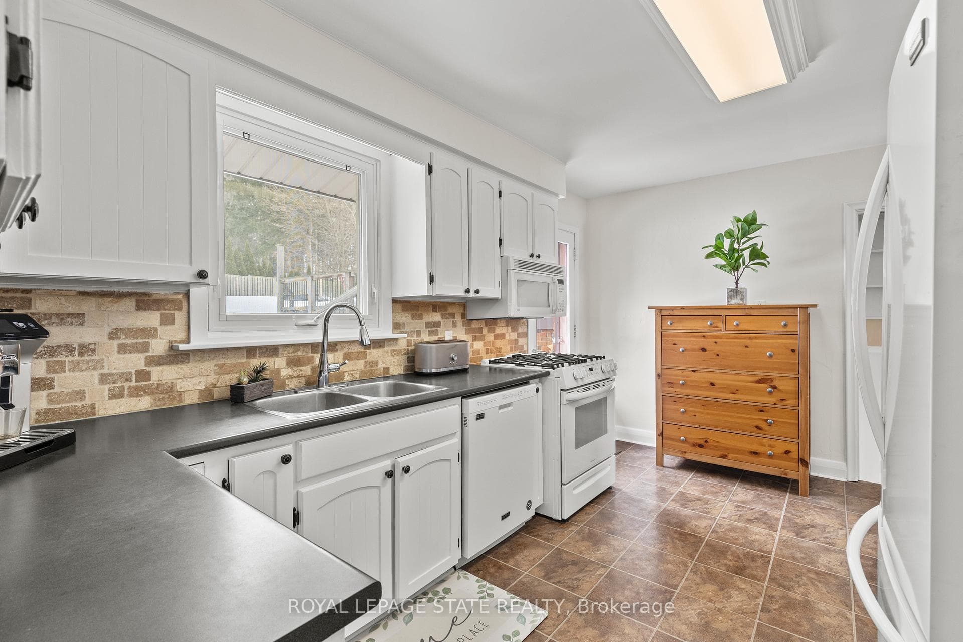 109 Pine Street photo 14