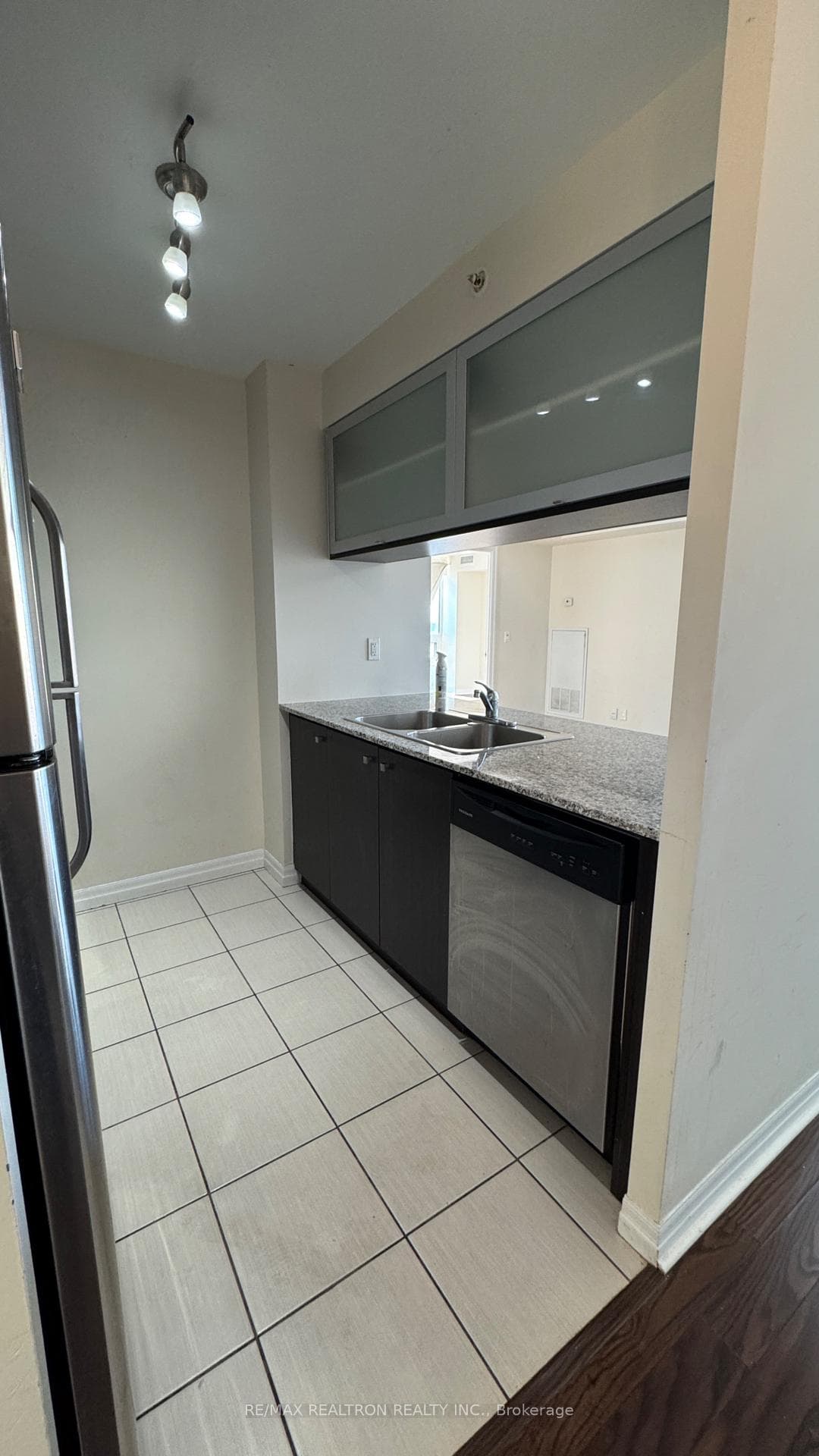275 Yorkland Road Unit 510 photo 18