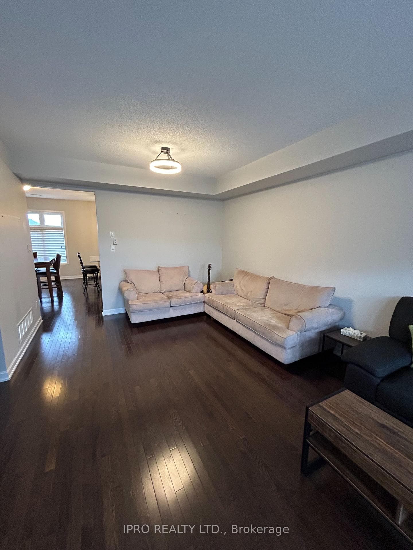 165 Hampshire Way Unit 9 photo 4