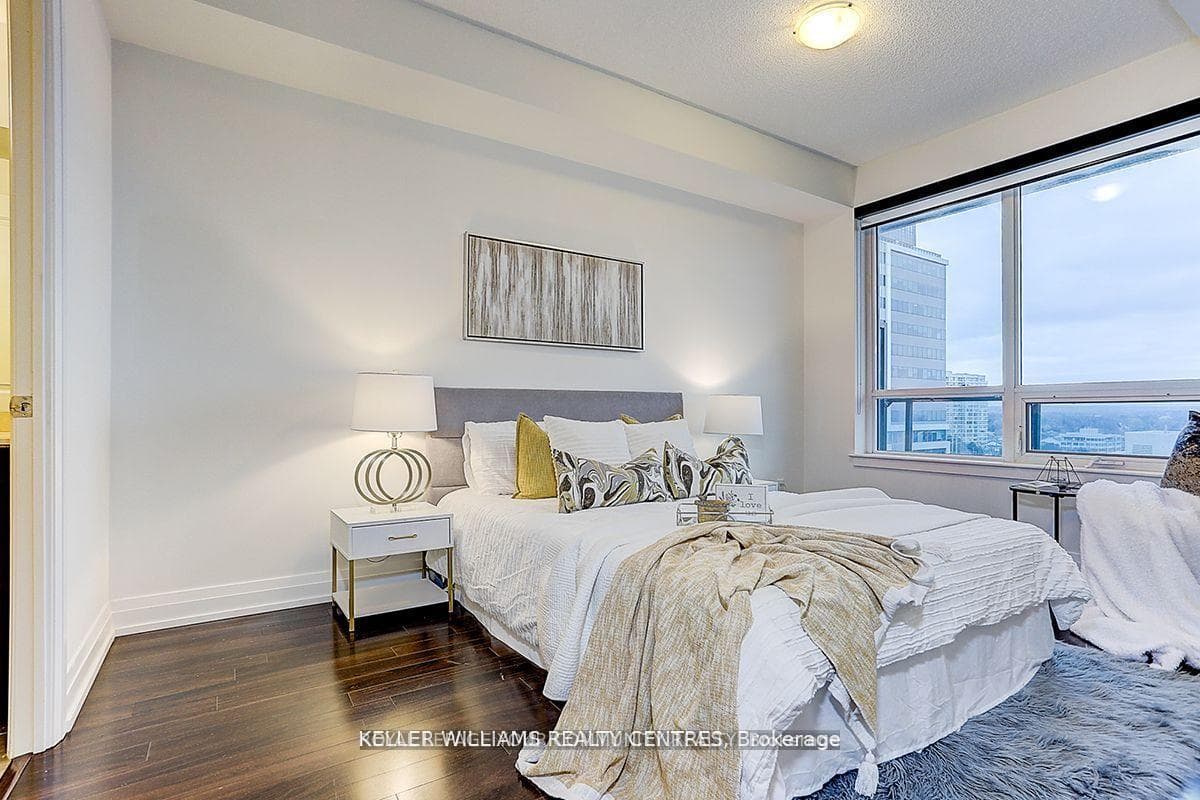 7165 Yonge Street Unit 502 photo 13